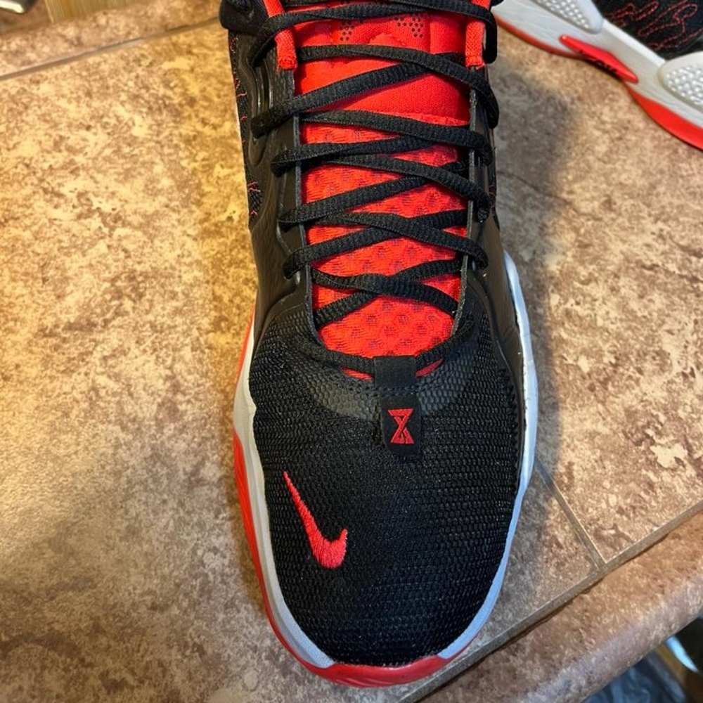 men's basketball shoes